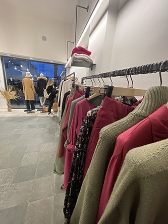 Abbigliamento Donna A Cesenatico Negozio Alta Moda