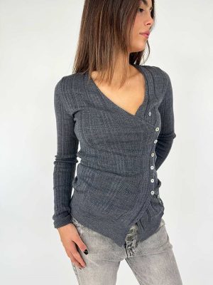 Maglia bottoni laterali 100%lana verg.