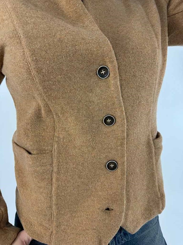 giacca-coreana-bottone-oro-in-lana-doppiata