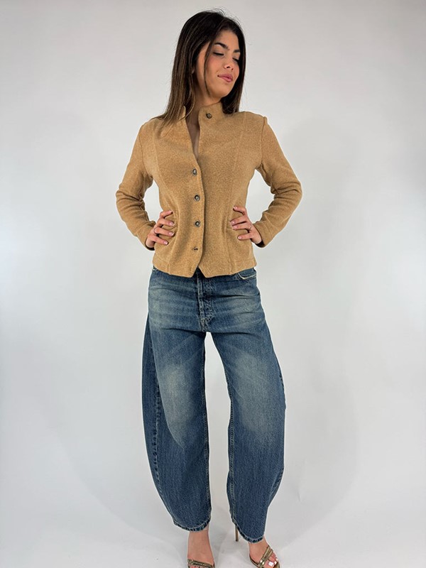 giacca-coreana-bottone-oro-outfit