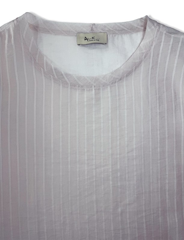 blusa-con-laccetti-manica-righine