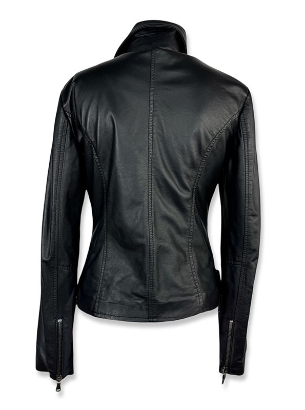 chiodo-pelle-con-cintura