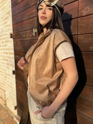 Giubbino smanicato in dainetto