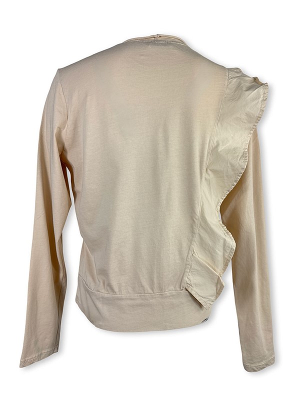 t-shirt-con-frappa-manica-lunga-elegante