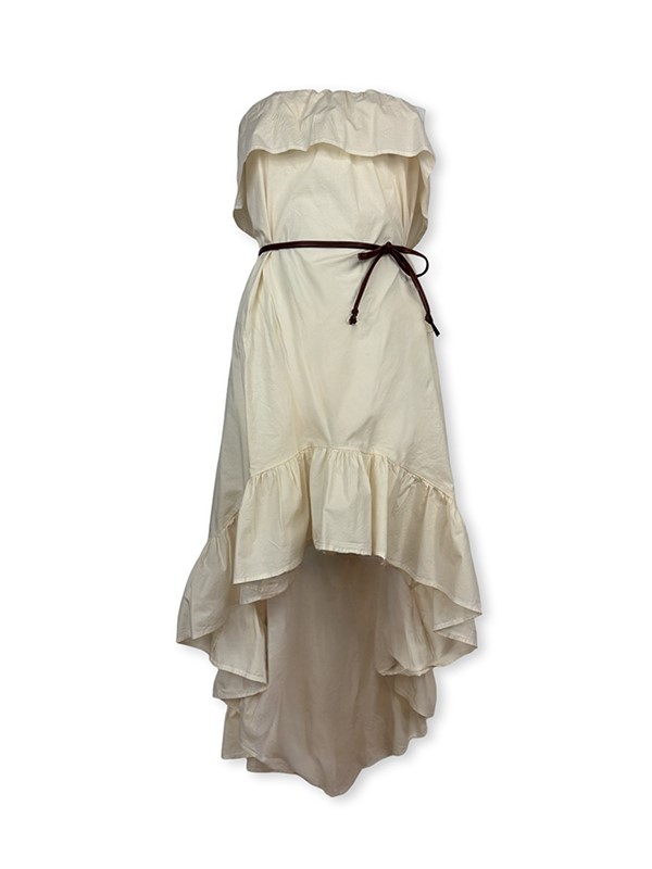 abito-a-fascia-con-volant-e-cintura-con-balza