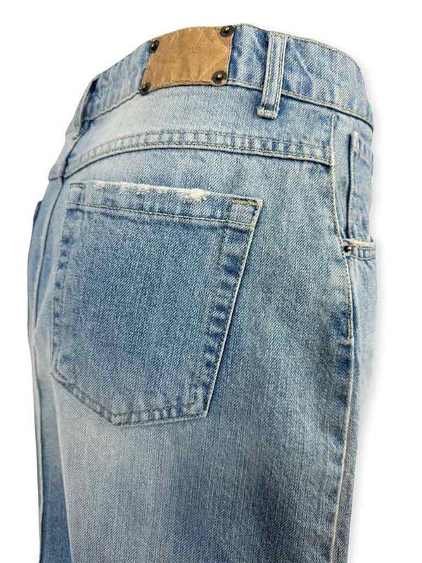 lounguette-in-jeans-taglio-vivo