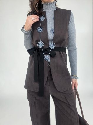 Gilet lungo con cintura