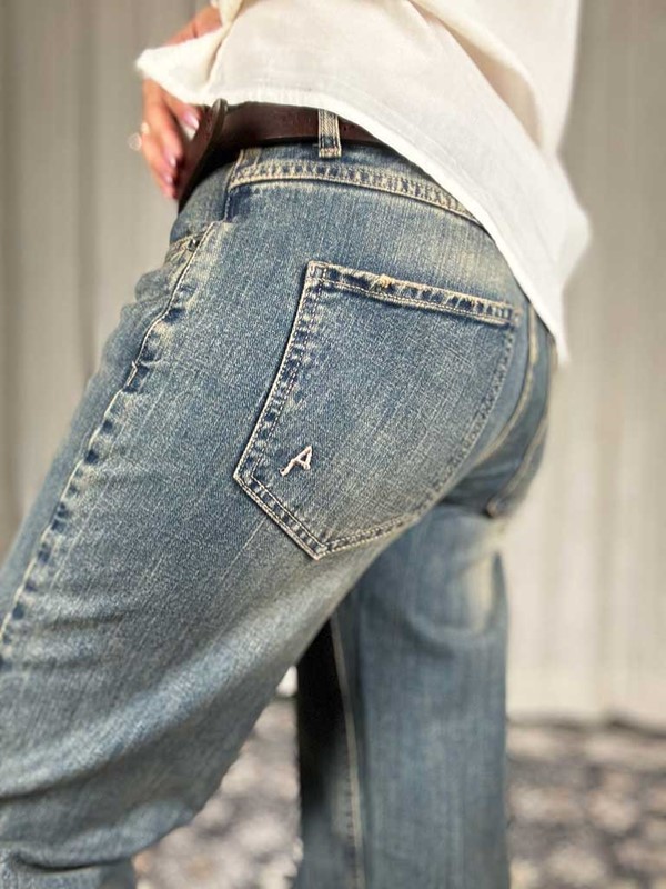 Jeans straight donna sabbiato - immagine 2