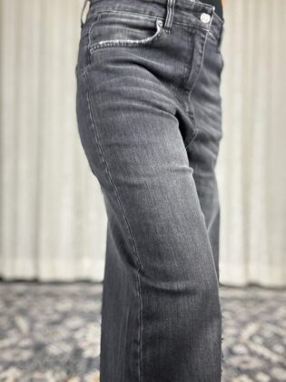 Jeans wide leg elasticizzato