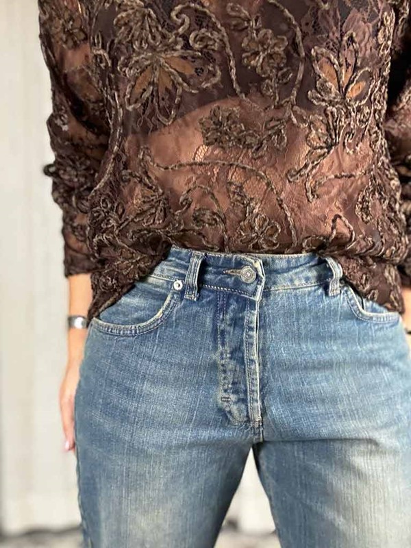 Blusa in pizzo ricamo ciniglia - immagine 3
