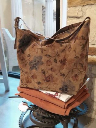 Shopper in vera pelle stampata